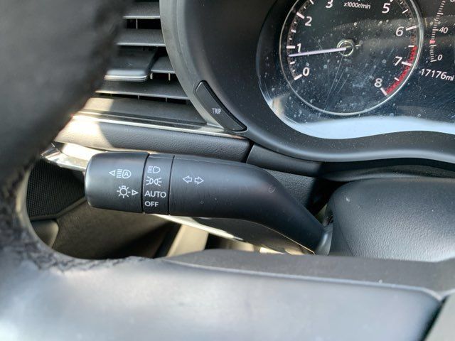 Used 2025 MAZDA MAZDA3 s FWD image 24