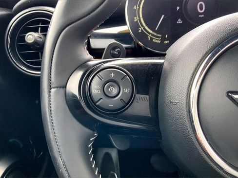 Used 2021 MINI Cooper S image 19