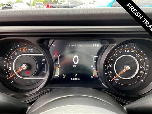 Used 2026 Jeep Gladiator Rubicon w/ Steel Power Dome Hood Package AWD/4WD image 15