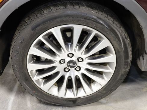 Used 2017 Lincoln MKC Reserve image 35