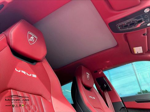 Used 2024 Lamborghini Urus S AWD/4WD image 18