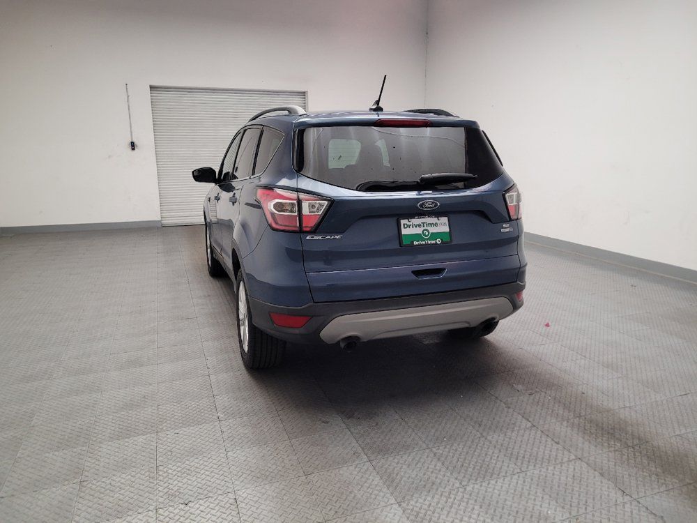 Used 2018 Ford Escape SE w/ SE Sync 3 Package AWD/4WD image 6