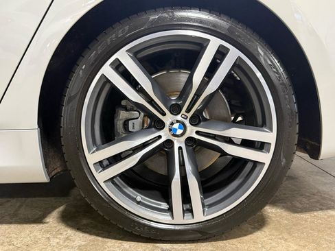 Used 2019 BMW 740i w/ M Sport Package image 54