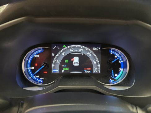 Used 2024 Toyota RAV4 SE w/ Weather & Moonroof Package AWD/4WD image 47