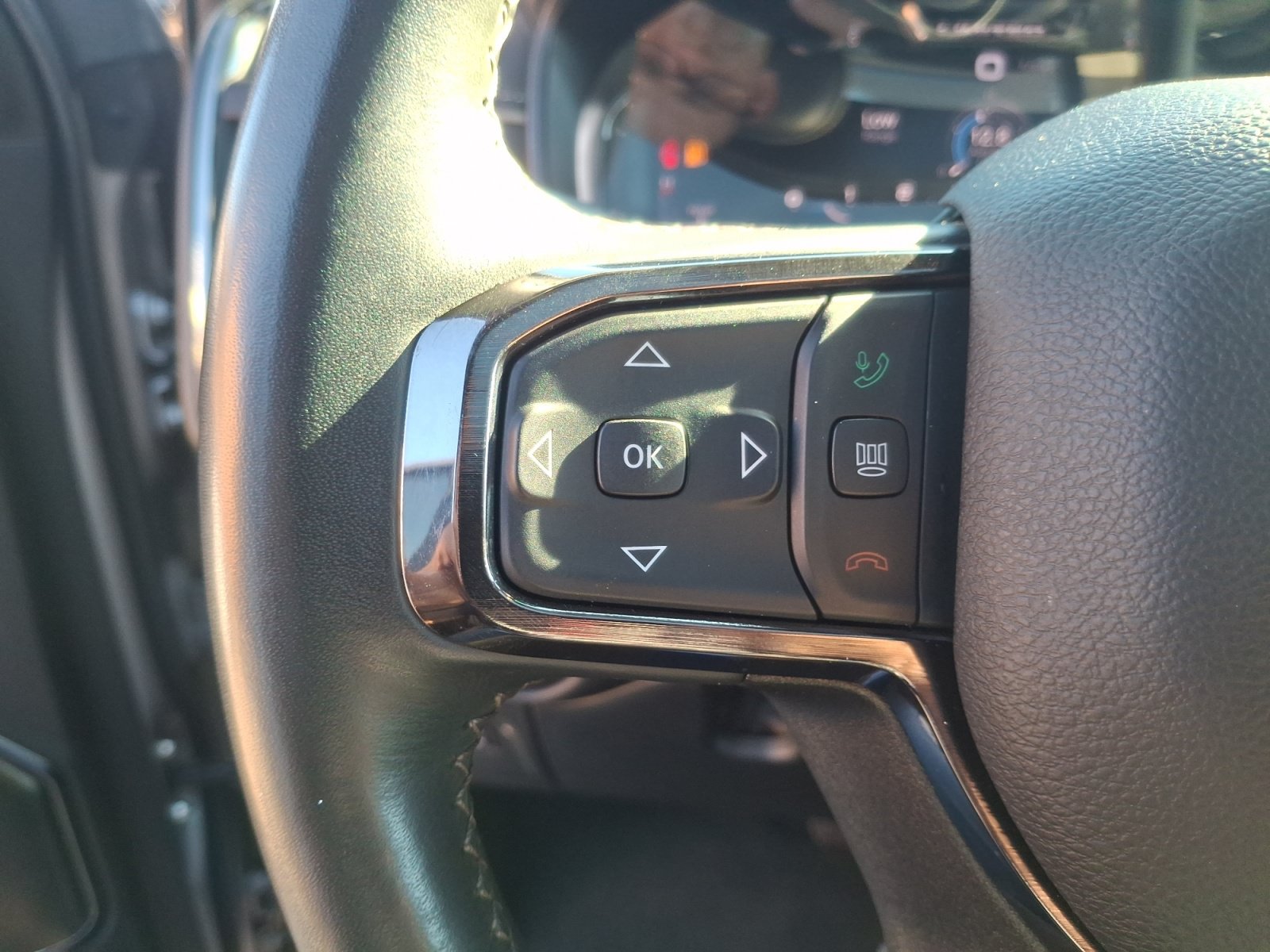 Used 2024 RAM 1500 Limited AWD/4WD image 26