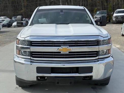Used 2015 Chevrolet Silverado 3500 W/T w/ WT Convenience Package AWD/4WD image 2