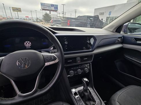 Used 2024 Volkswagen Taos SE AWD/4WD image 14
