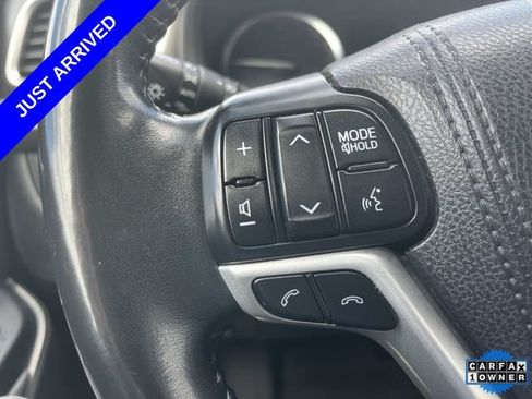 Used 2017 Toyota Highlander SE FWD image 30
