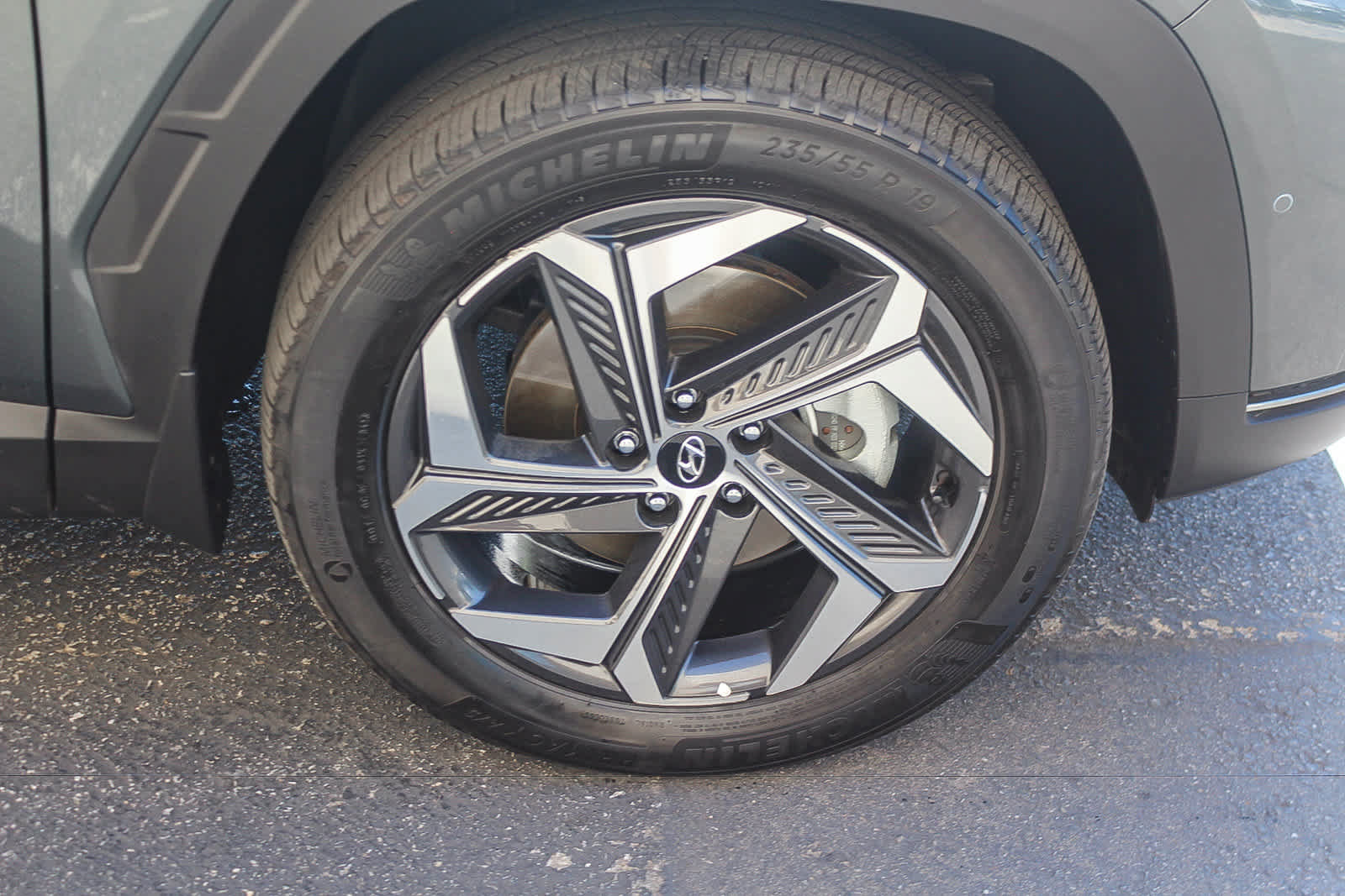 Certified 2023 Hyundai Tucson Limited AWD/4WD image 12