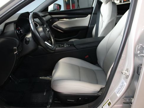 Used 2023 MAZDA MAZDA3 s FWD image 8