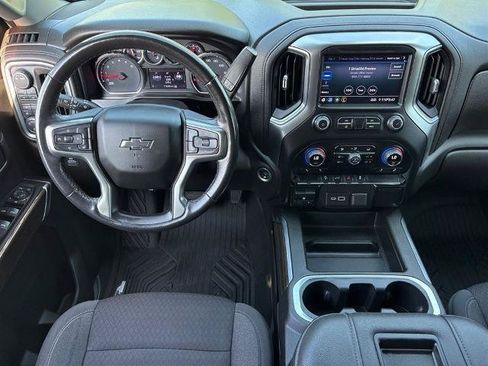 Used 2021 Chevrolet Silverado 1500 LT Trail Boss w/ LPO, Dark Essentials Package AWD/4WD image 24