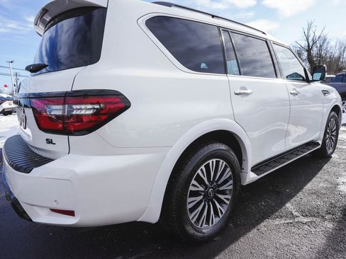 Used 2023 Nissan Armada SL w/ Midnight Edition Package image 5