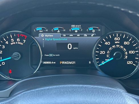 Used 2017 Ford F150 Platinum w/ Equipment Group 701A Luxury AWD/4WD image 24