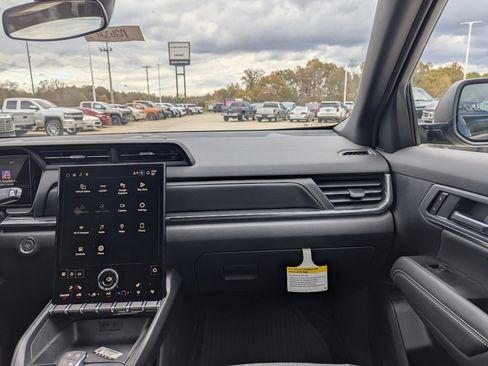 New 2026 GMC Terrain Elevation w/ LPO, Floor Liner Package image 4