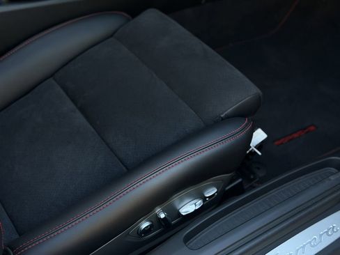 Used 2012 Porsche 911 Carrera image 28