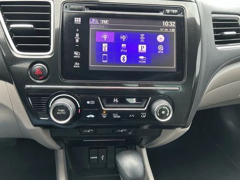 Used 2014 Honda Civic Hybrid Sedan image 22