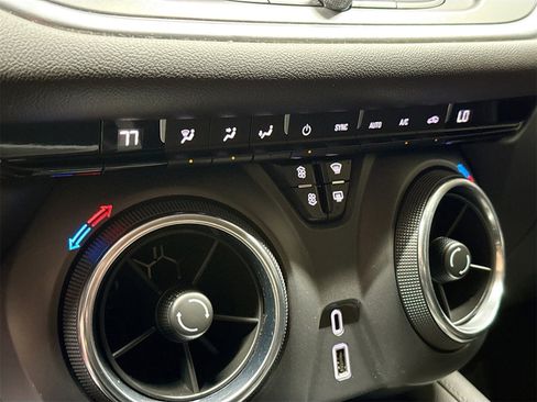 Used 2021 Chevrolet Blazer LT w/ LPO, Black Accent Package image 16