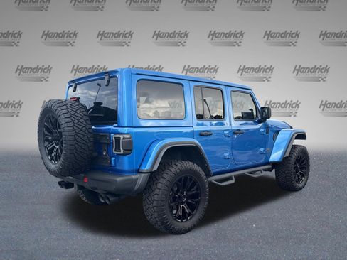 Used 2022 Jeep Wrangler Unlimited Rubicon w/ Xtreme Recon 35" Tire Package AWD/4WD image 9