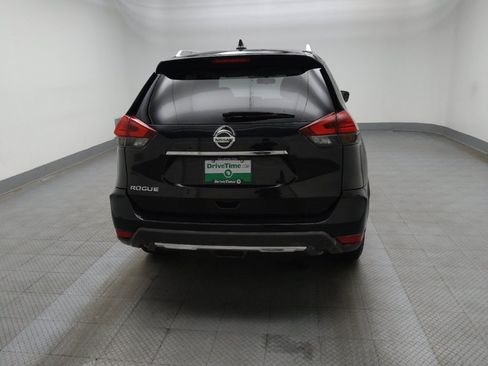 Used 2017 Nissan Rogue S w/ S Appearance Package FWD image 7