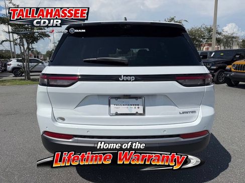 New 2026 Jeep Grand Cherokee Limited w/ Luxury Tech Group II RWD image 4