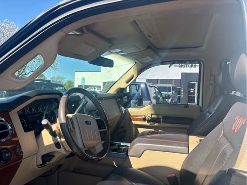 Used 2015 Ford F350 King Ranch image 6