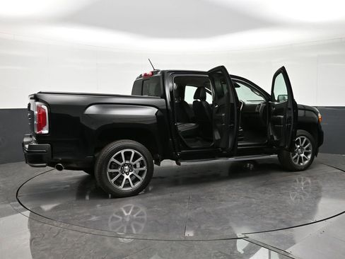 Certified 2022 GMC Canyon Denali image 32