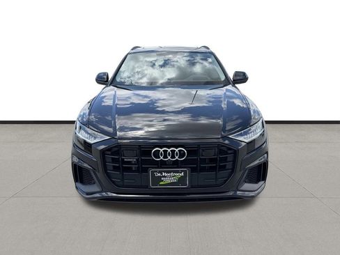 Used 2023 Audi Q8 Prestige AWD/4WD image 2