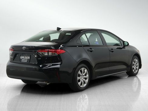 Used 2025 Toyota Corolla LE image 5