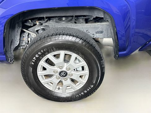 Used 2025 Toyota Tacoma SR5 RWD image 11