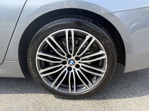 Used 2017 BMW 530i xDrive AWD/4WD image 10