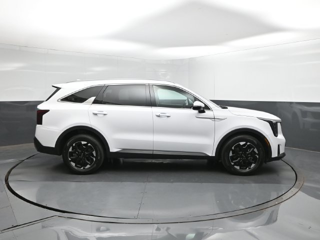 Used 2026 Kia Sorento S FWD image 10
