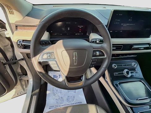 Used 2023 Lincoln Nautilus Reserve w/ Equipment Group 201A AWD/4WD image 11