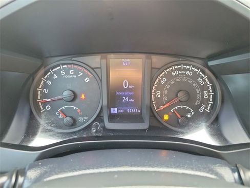 Used 2019 Toyota Tacoma SR image 19