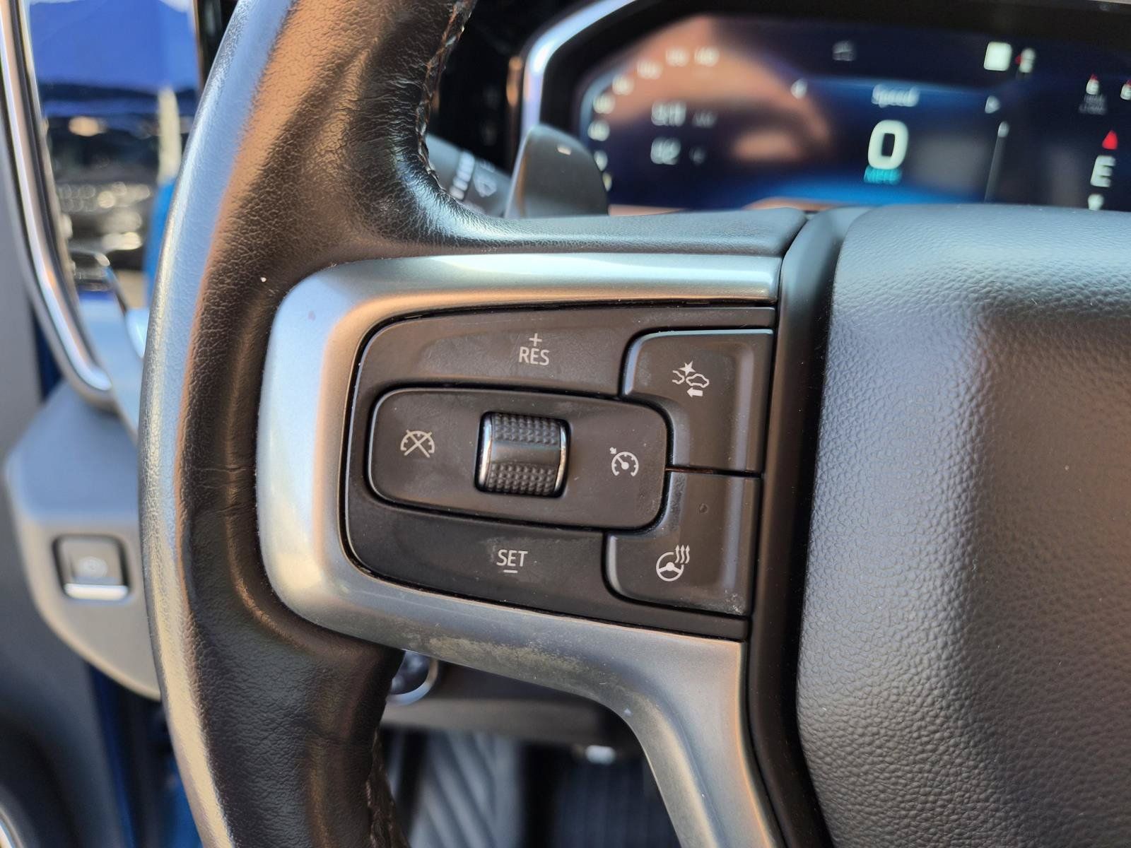 Used 2022 Chevrolet Silverado 1500 RST AWD/4WD image 31