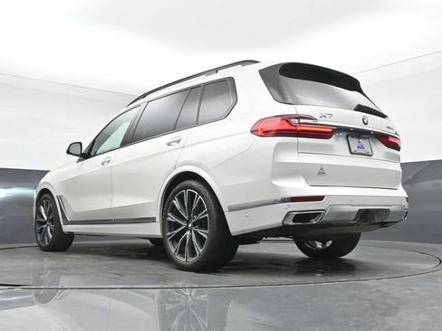 Used 2021 BMW X7 xDrive40i w/ Premium Package AWD/4WD image 16