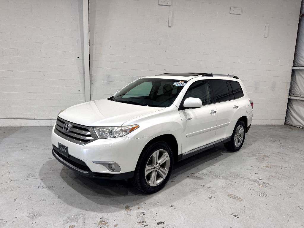 Used 2013 Toyota Highlander Limited AWD/4WD image 14