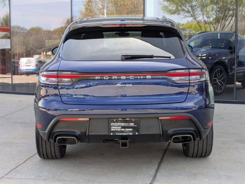 Certified 2025 Porsche Macan image 10