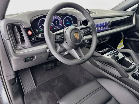 New 2026 Porsche Cayenne Coupe AWD/4WD image 4