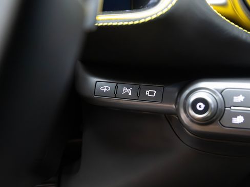 Used 2020 Ferrari 812 Superfast RWD image 34