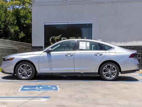Used 2024 Honda Accord EX-L image 9