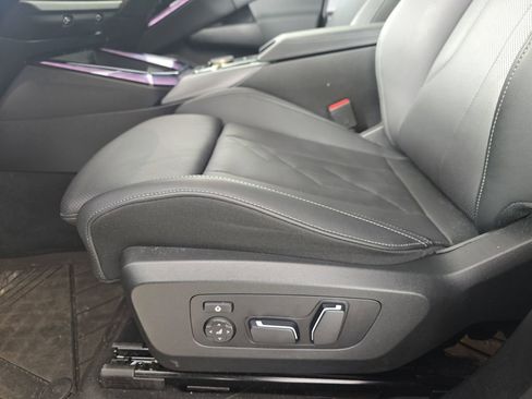 Used 2025 BMW X3 xDrive30i w/ Convenience Package image 31