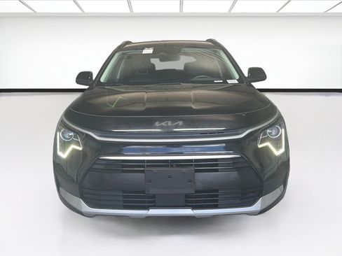Used 2023 Kia Niro EX FWD image 2