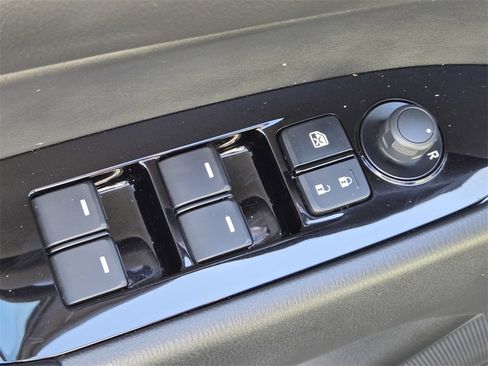 Certified 2025 MAZDA CX-5 AWD 2.5 S w/ Preferred Package image 17