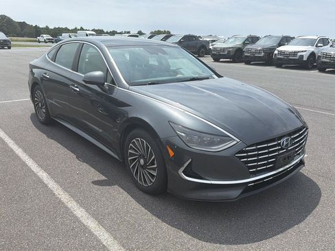 Used 2022 Hyundai Sonata Limited FWD image 6