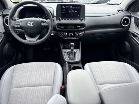 Used 2023 Hyundai Kona SEL AWD/4WD image 4