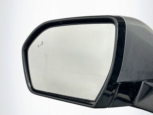 Used 2024 Ford Expedition XLT image 16