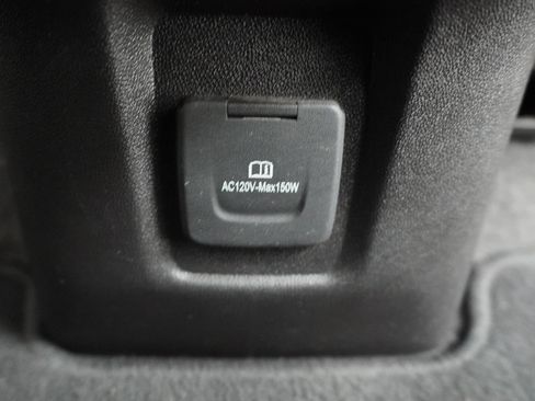 Used 2024 Chevrolet Equinox LT FWD image 40