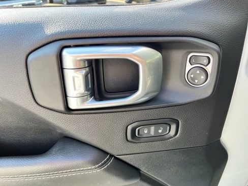 Used 2021 Jeep Wrangler Unlimited Sahara w/ Dual Top Group image 16