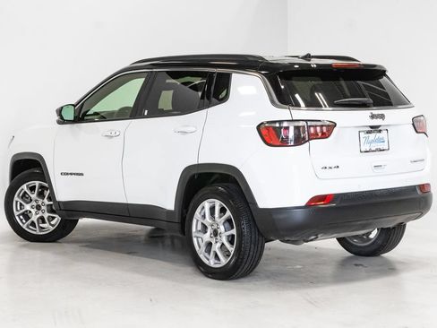 Certified 2025 Jeep Compass Limited AWD/4WD image 28