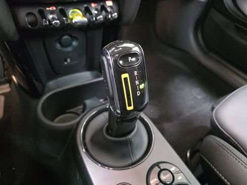 Certified 2024 MINI Cooper SE FWD image 20